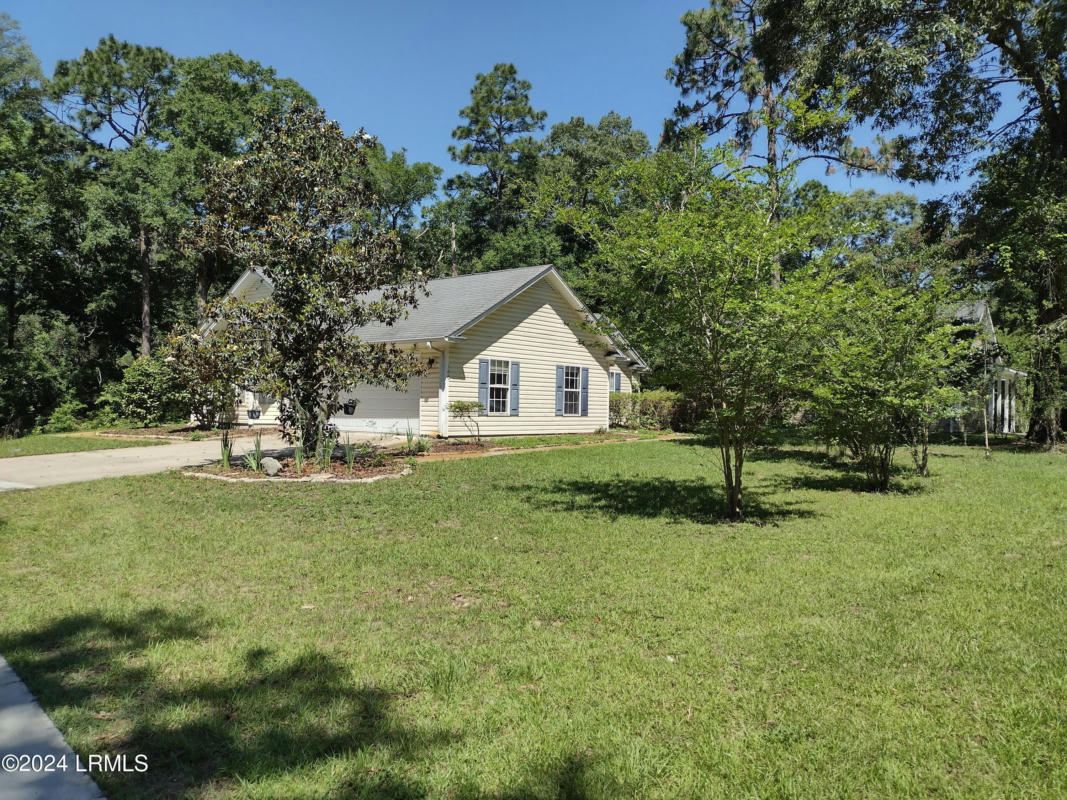 145 MIDDLE RD, BEAUFORT, SC 29907, photo 1 of 36